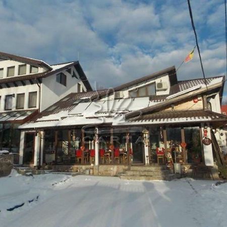 Hotel La Marele Moft Slănic Exterior foto