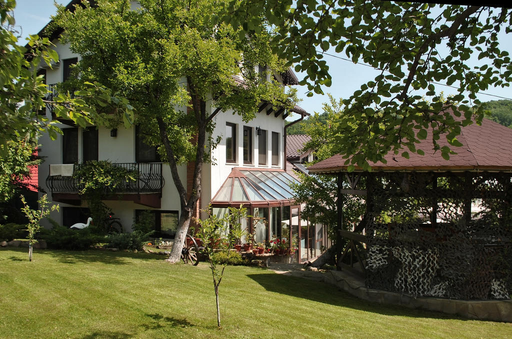 Hotel La Marele Moft Slănic Exterior foto