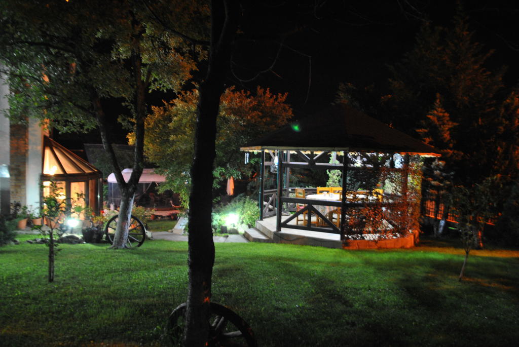 Hotel La Marele Moft Slănic Exterior foto