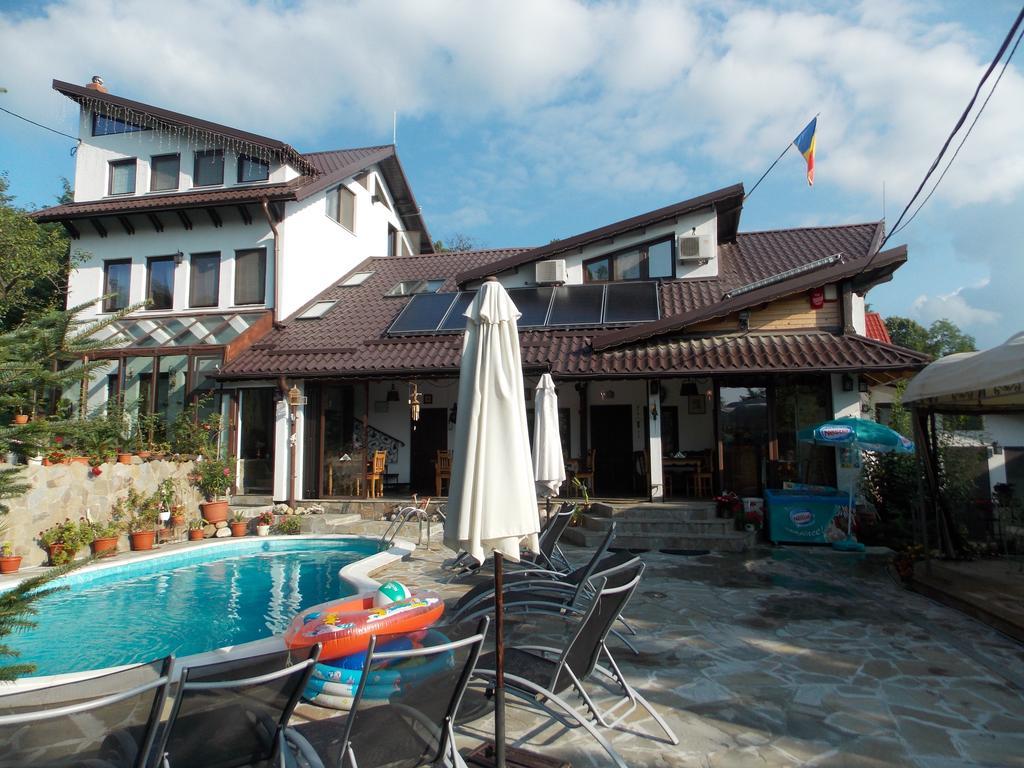 Hotel La Marele Moft Slănic Exterior foto