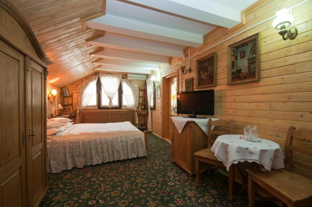 Hotel La Marele Moft Slănic Exterior foto